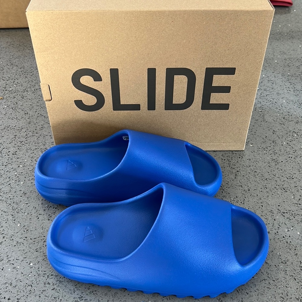 Yeezy Slides
